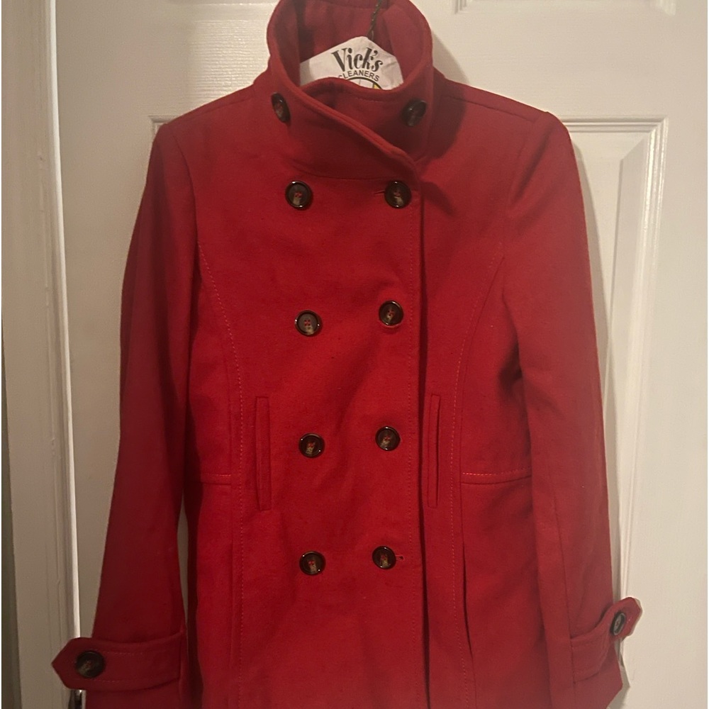 🚨🚨SOLD🚨🚨 Besuited pea coat (great condition)